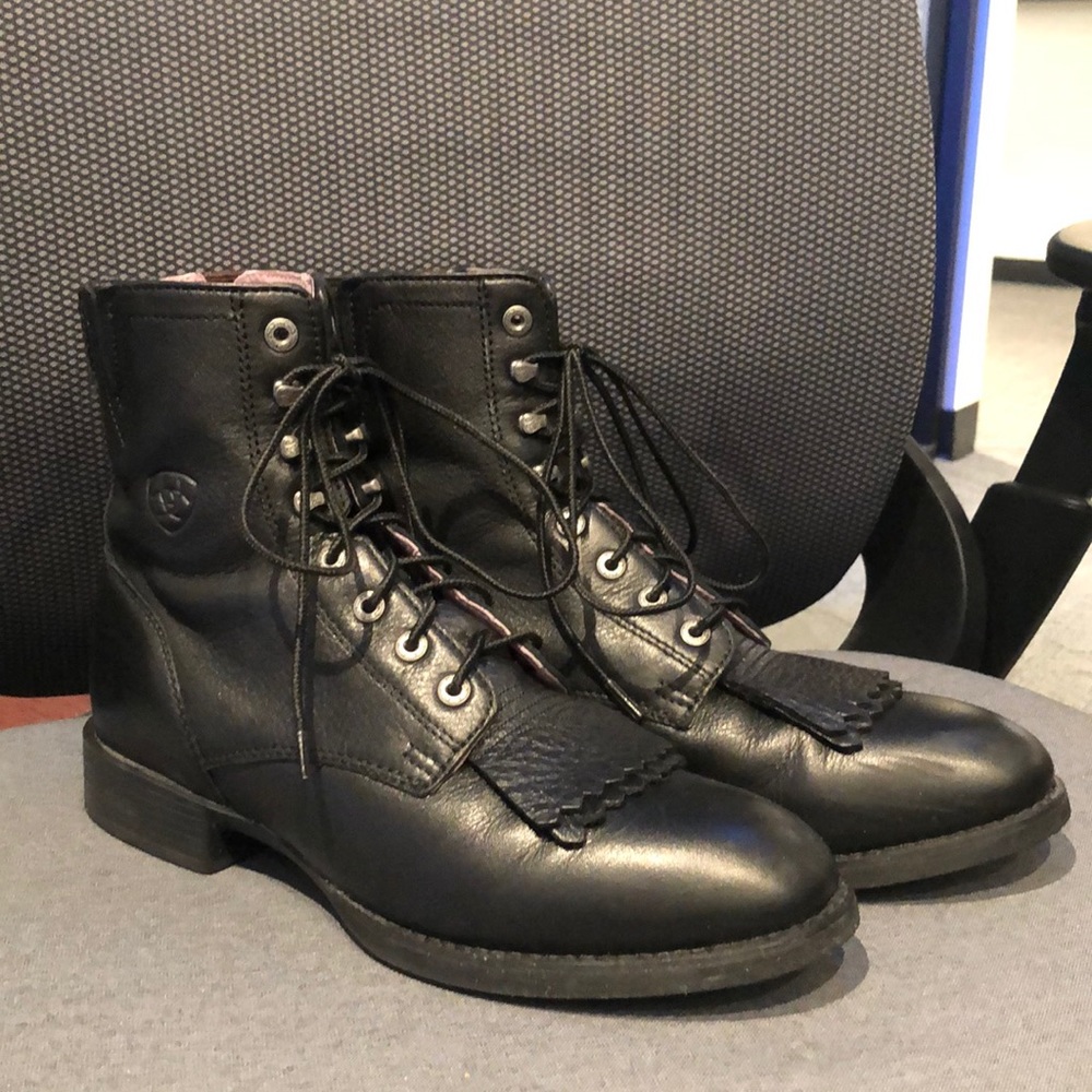 Women’s Ariat Heritage Lacer II Boot LNWB